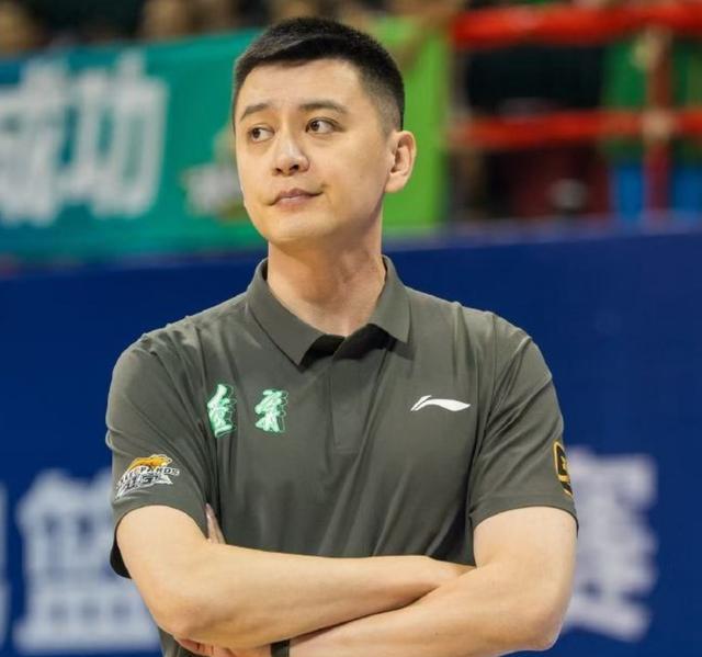 但是从主教, 从球队的主 但是从主教, 从球队的主