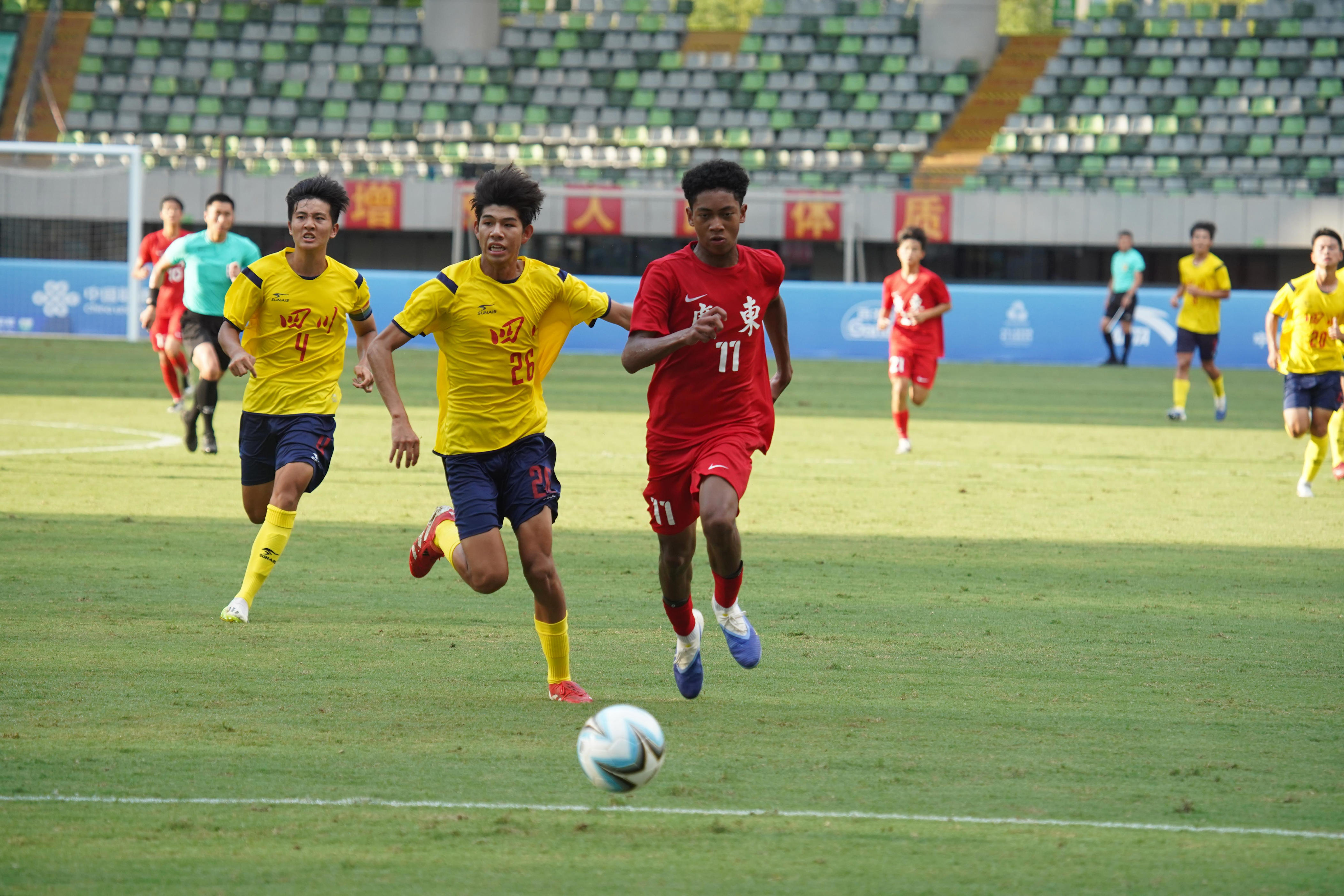 足球, 百千万工程 足球, 百千万工程